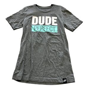 Dude Perfect Boys Graphic Tee Size Medium